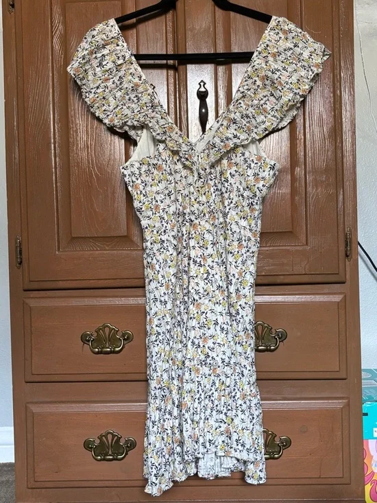 MINKPINK Ruffle Strap Babydoll Mini Sundress Floral Med Fit & Flare Spring Dress - Picture 2 of 4